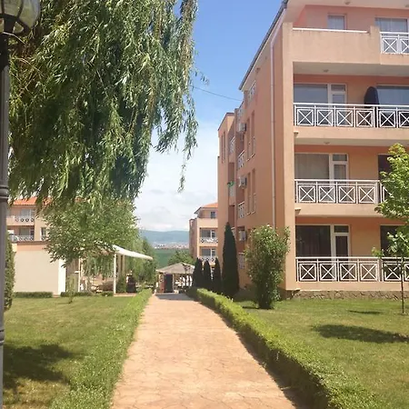 Sunny Day 6 2 Chambres Апартамент